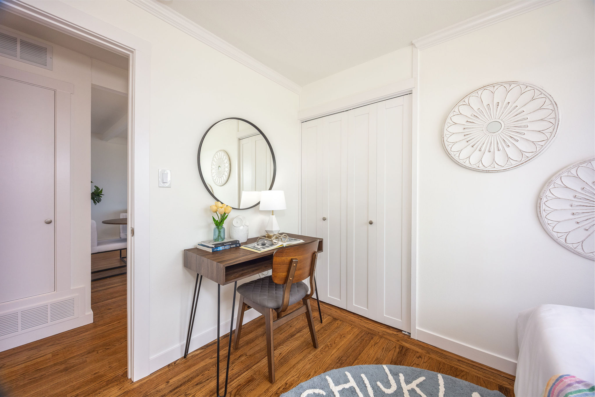 placeholder image-sq